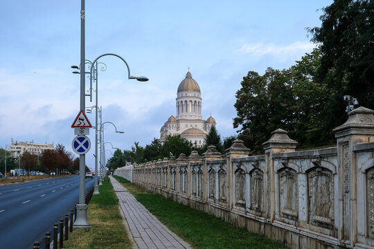 Urban view along Calea 13 Septembrie with the Romanian People's Salvation Cathedral, Bucharest, Romania