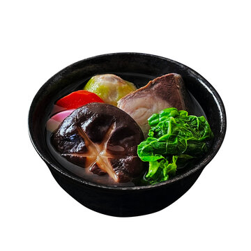 博多雑煮 1杯の切り抜き。ブリやかつお菜を入れた福岡県博多の伝統的な郷土料理・お正月フード素材 俯瞰