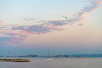 Lever du jour sur la côte marseillaise © PPJ