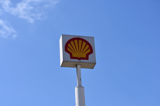 Shell gas station with emblem, logo, signage on a pole. WARSAW, POLAND - APRIL 18, 2026
