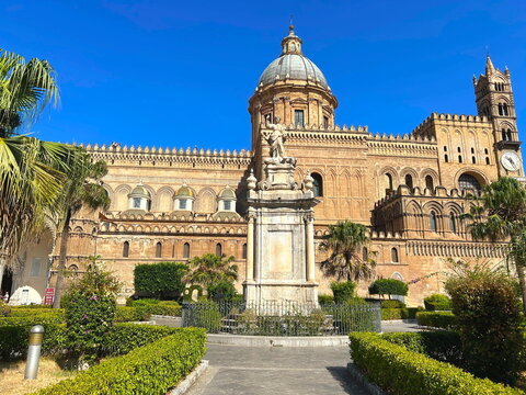 Palermo Cathedral, Cathedral of the Assumption of the Blessed Virgin Mary, Royal Tombs of Sicilian Kings, magnificent architectural ensemble