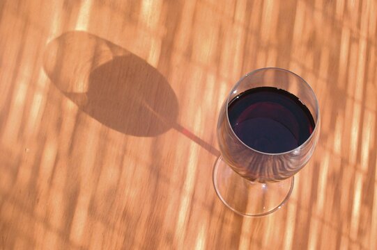 Glass of red vine