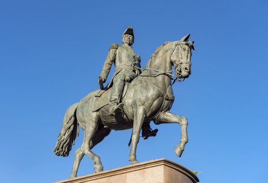 Equestrian statue of General Espartero, Parque del Espol&oacute;n, Logro&ntilde;o, La Rioja, Spain