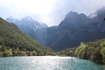 Blue Moon Valley lake beneath Jade Dragon Snow Mountain in China © Zeyu