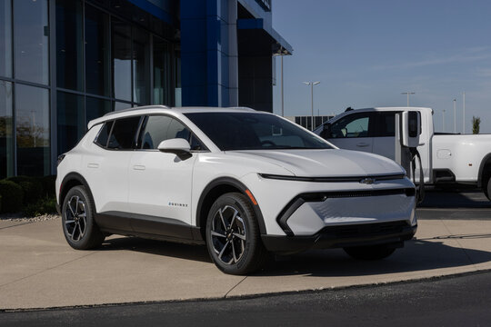 Chevrolet Equinox EV LT 2 Electric SUV display. Chevy offers the Equinox EV with up to 319 miles driving range. MY:2026