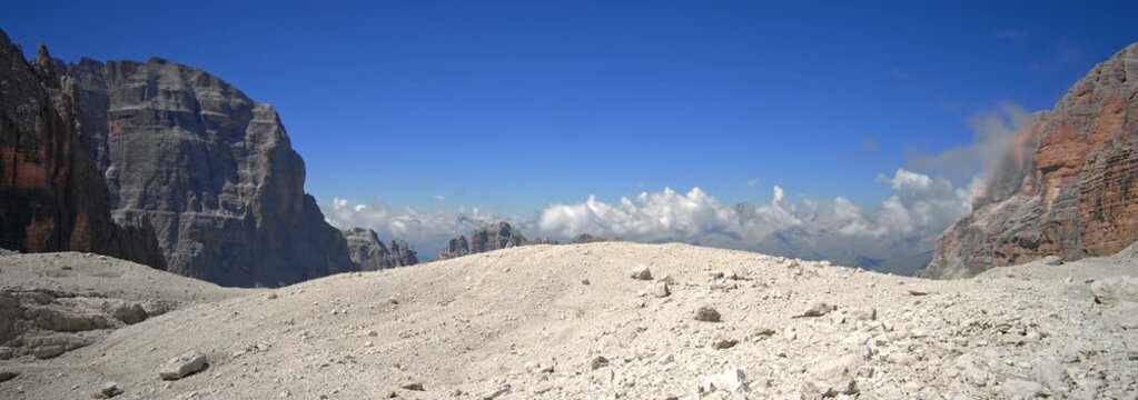Anamorphic Lens - The magical Dolomites of Alimonta