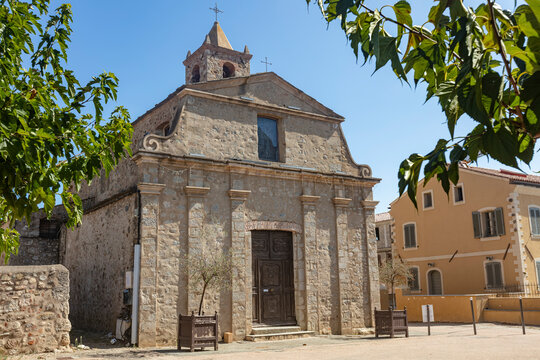 &eacute;glise Saint Marcel &agrave; Aleria en Corse