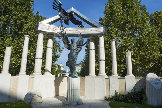 Monument to Victims of Nazis, Budapest, Hungary
