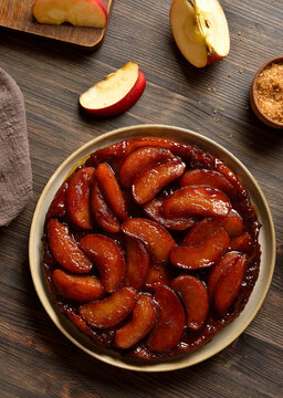 Apple tarte Tatin with sweet caramelized red apples and sugar caramel