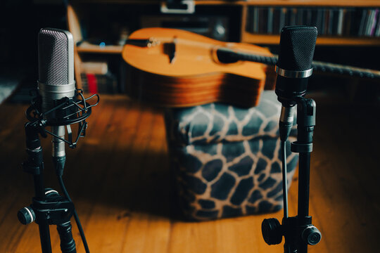 Gypsy jazz acoustic guitar in the living room with two microphones