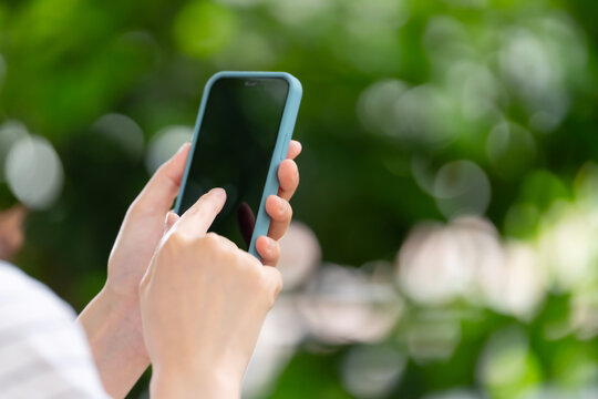 スマートフォン　女性