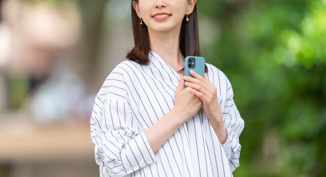 スマートフォン　女性