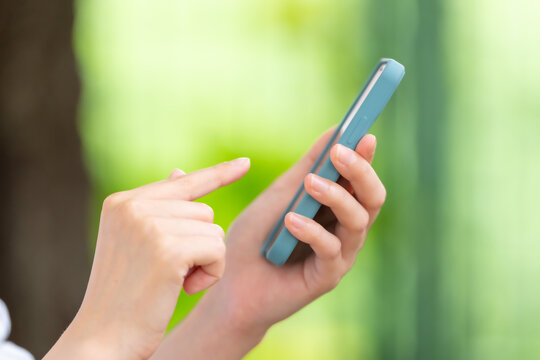 スマートフォン　女性