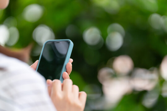 スマートフォン　女性