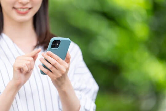 スマートフォン　女性