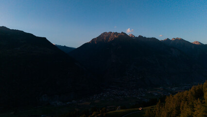 Fototapeta premium alpine landscape panorama in the evening, mountain