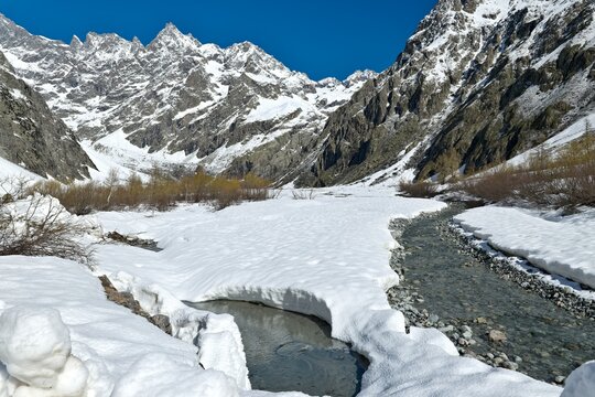 View from Madame Carle chalet in the Dauphine Alps, Parc National des Ecrins. France. Europe.