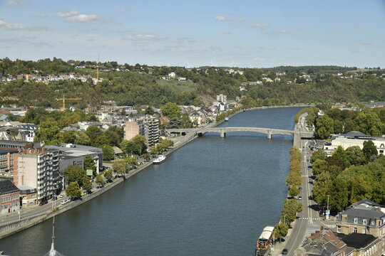 La Meuse vue depuis le t&eacute;l&eacute;ph&eacute;rique &agrave; Huy (Li&egrave;ge)