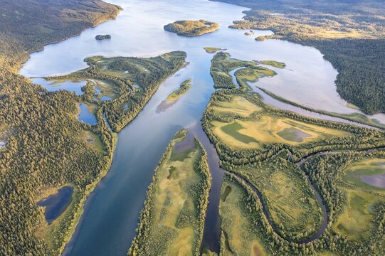 Tarra&auml;tno river delta and Lake Saggat, aerial view, Kvikkjokk, Laponia, Norrbotten, Lapland, Sweden