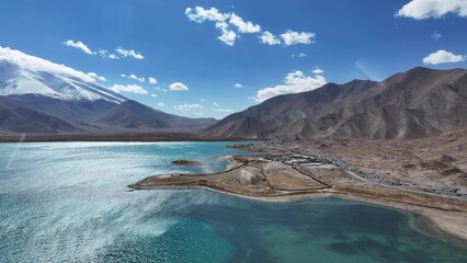 Karakul Lake snow mountain plateau landscape in Xinjiang © zhu difeng