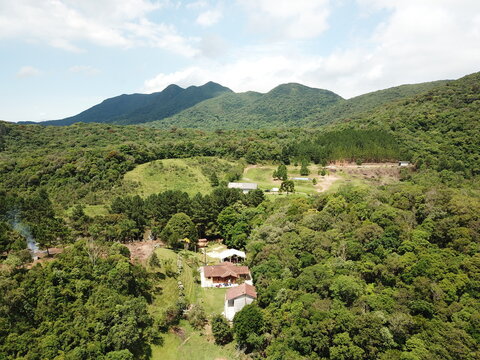 Aerial view of Serra do Mar mountains and Atlantic Forest from S&atilde;o Jos&eacute; dos Pinhais, Paran&aacute;, Brazil