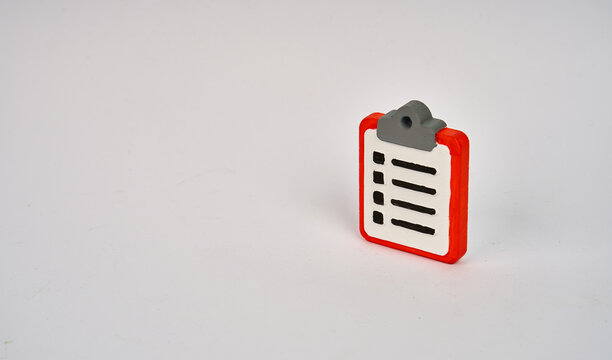 Clipboard checklist icon for task organization and planning