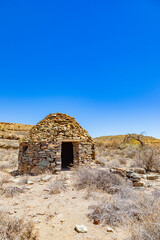 Ruins of Vlieefontein Corbelled House, colonial heritage site in Karoo © Sunshine Seeds