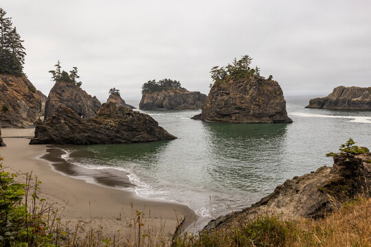 Sea stacks and cove along Oregon Coast