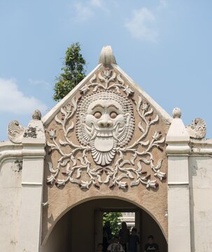 Relief of a grimace of an archway, moated castle, Water Castle Taman Sari, Kraton, Daerah Istimewa Yogyakarta, Java Tengah, Indonesia