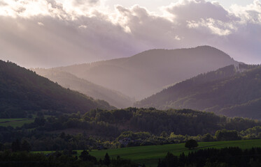 Mgła pośród gór © Mateusz
