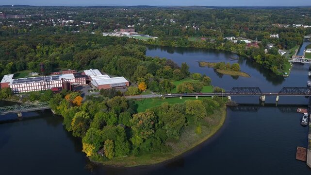 Visitor center at Peebles Island State Park beside entrance to Historic Erie Canal 