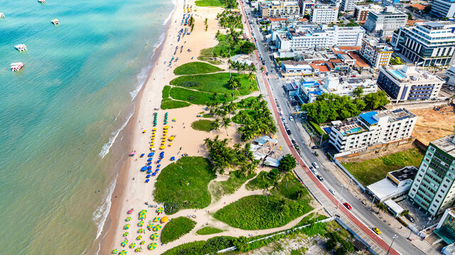 The Tamba&uacute; neighborhood is famous for its urban beach, Tamba&uacute; Beach with crystal clear waters and white sand, with tourist infrastructure, hotels, restaurants and shops. Jo&atilde;o Pessoa. Brazil, 2025