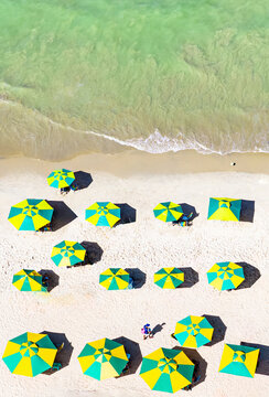 The Tamba&uacute; urban beach, with crystal clear waters and white sand, with tourist infrastructure, hotels, restaurants and shops. Jo&atilde;o Pessoa, Para&iacute;ba, Brazil, 2025