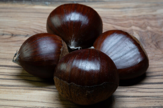 The quintessential autumn fruit: the chestnut