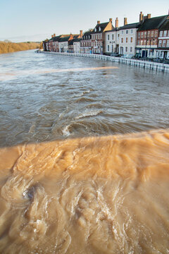 Extremely high river water levels,along the River Severn,and flood barriers,Bewdley,England,UK