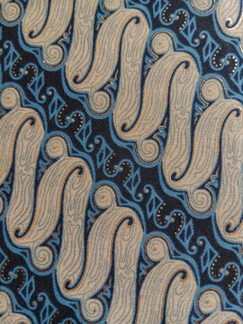 Traditional Indonesian batik parang motif pattern printed on fabric surface