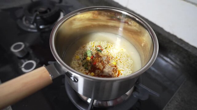 Roujiamo filling simmering in pot, Xi'an, China