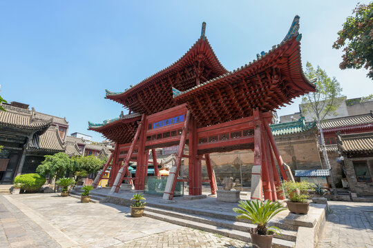 A paifang, or traditional Chinese arch, in the courtyard of the Great Mosque of Xi'an, China