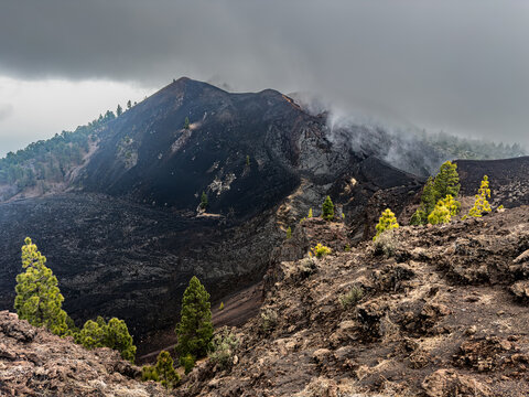 The volcano El Duraznero on the hike Ruta de los Volcanos on La Palma, Canary Islands, Spain.