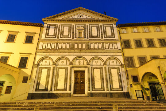 Empoli, Florence province, Italy: historic square known as Piazza Farinata degli Uberti by night