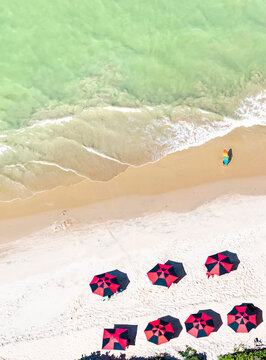 The Tamba&uacute; urban beach, with crystal clear waters and white sand, with tourist infrastructure, hotels, restaurants and shops. Jo&atilde;o Pessoa, Para&iacute;ba, Brazil, 2025