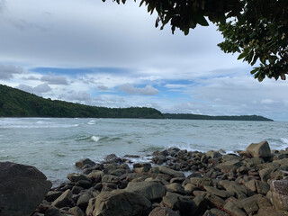 rocky coast of the ocean © Krit