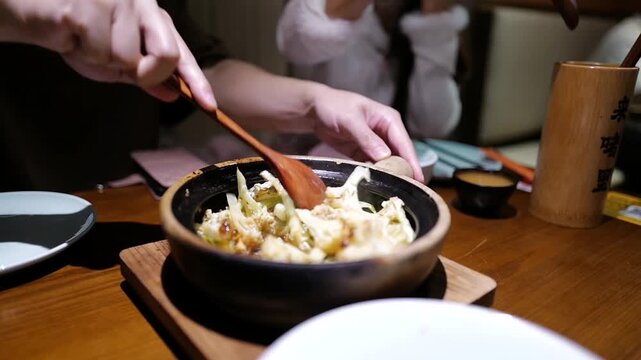 Stir-fried cauliflower in hot pot