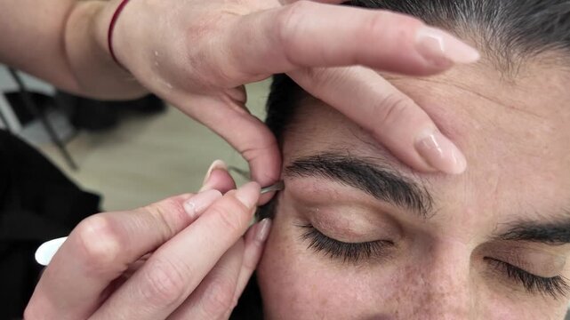 Eyebrow shaping procedure with comedone extractor tool