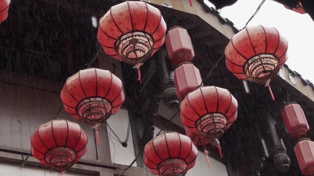 traditional chinese lanterns