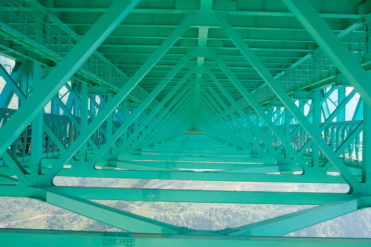 The structure of the bridge.