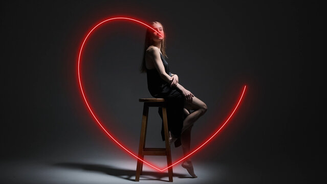 Neon Frames Titles Heart 2 &ndash; Animated Neon Frame Titles, Glowing Text Borders, Electric Light Typography and Futuristic Motion Graphics for Professional Video Editing