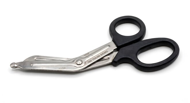 Professional medical trauma shears with handles