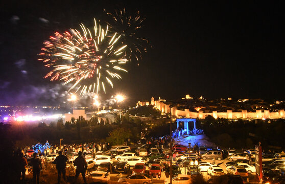 fuegos artificiales en avila