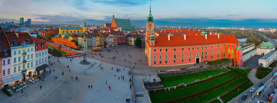 2025-10-23; Panoramic aerial view of Castle Square and Royal Castle in Warsaw. Poland.